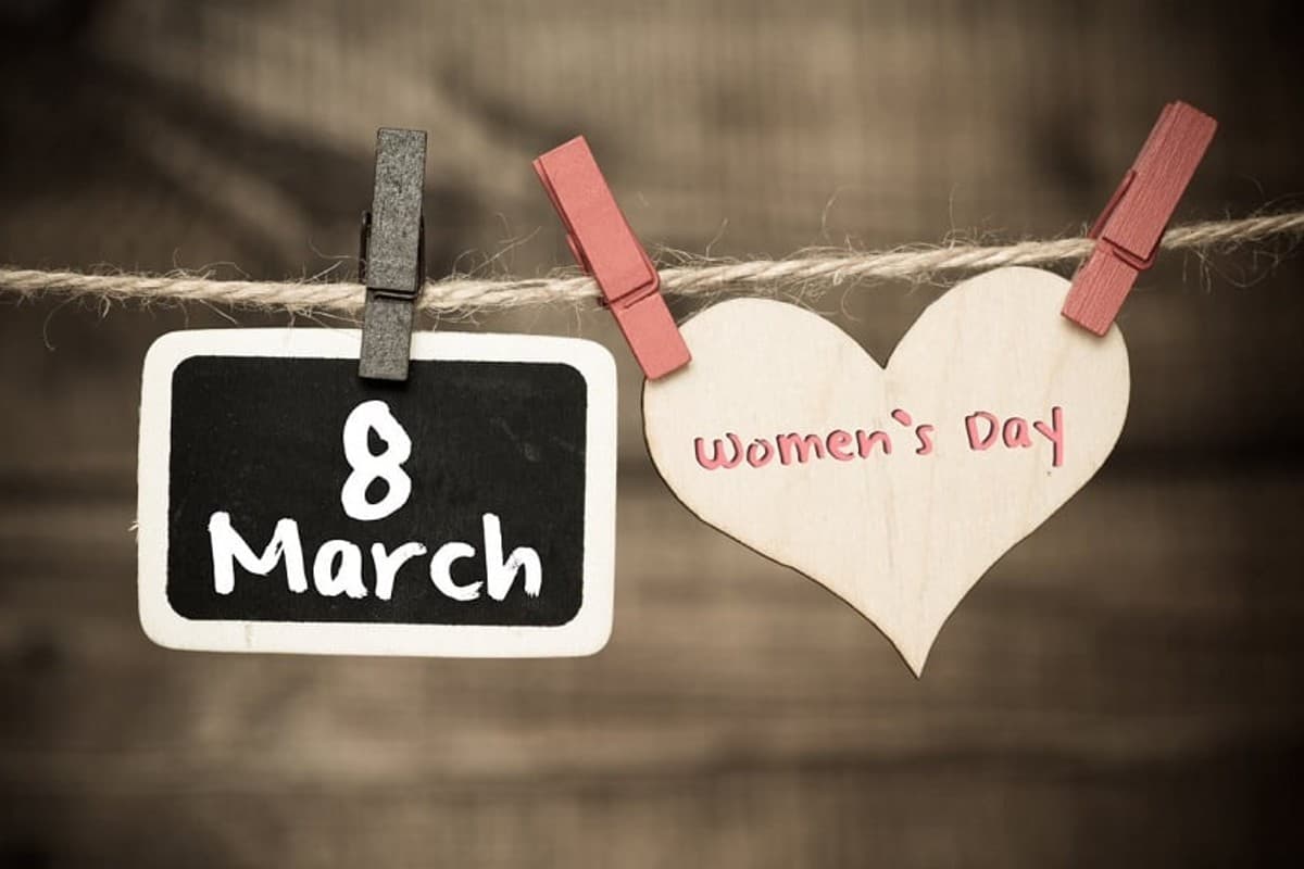 International Women Day: एक्सपर्ट से जानें महिलाओं के लिए जरूरी मेडिकल जांच क्या-क्या हैं?