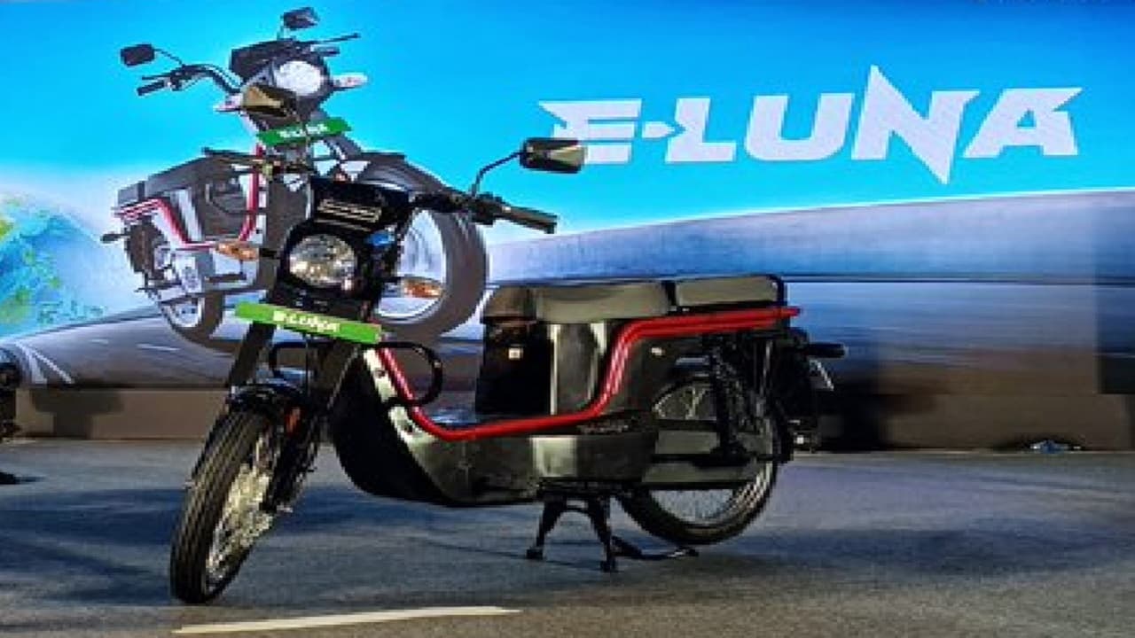 TVS XL100 से सस्ता है Kinetic e-Luna, फुल चार्ज पर 110km रेंज