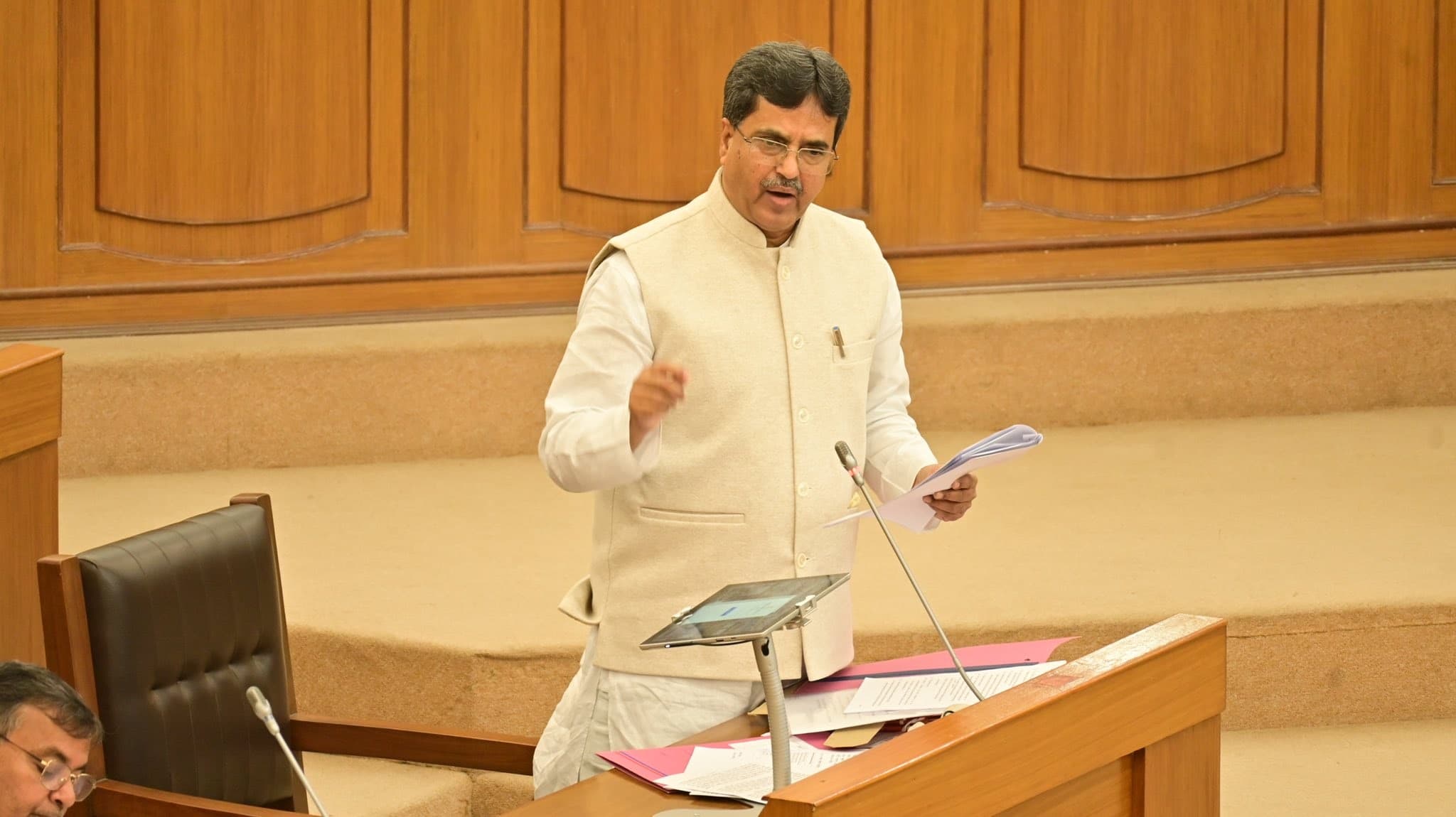 7th Pay Commission: सरकारी कर्मचारियों और पेंशनरों को तोहफा, त्रिपुरा सरकार ने DA में की 5 प्रतिशत की बढ़ोतरी