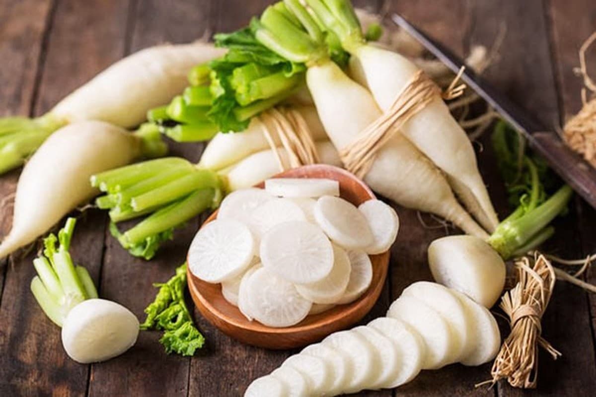 Radish: यहां जानिए मूली के साथ क्या-क्या नहीं खाना चाहिए?