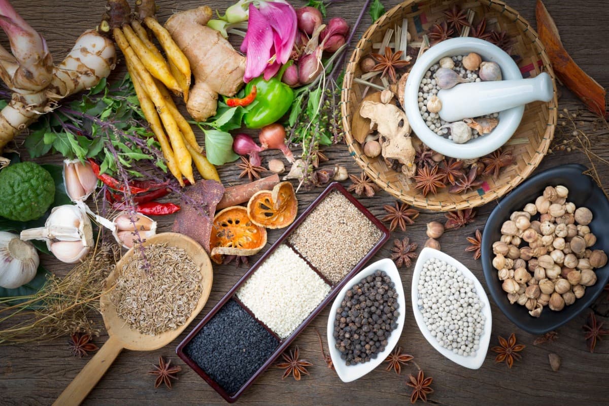 Pitta Dosha Diet: पित्त रोग में क्या खाना चाहिए? यहां जानें