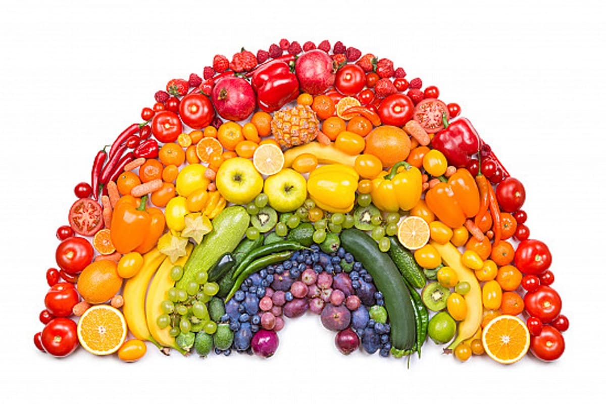 Rainbow Diet for Health: रंगों के त्योहार होली पर जानें रेनबो डाइट के फायदे