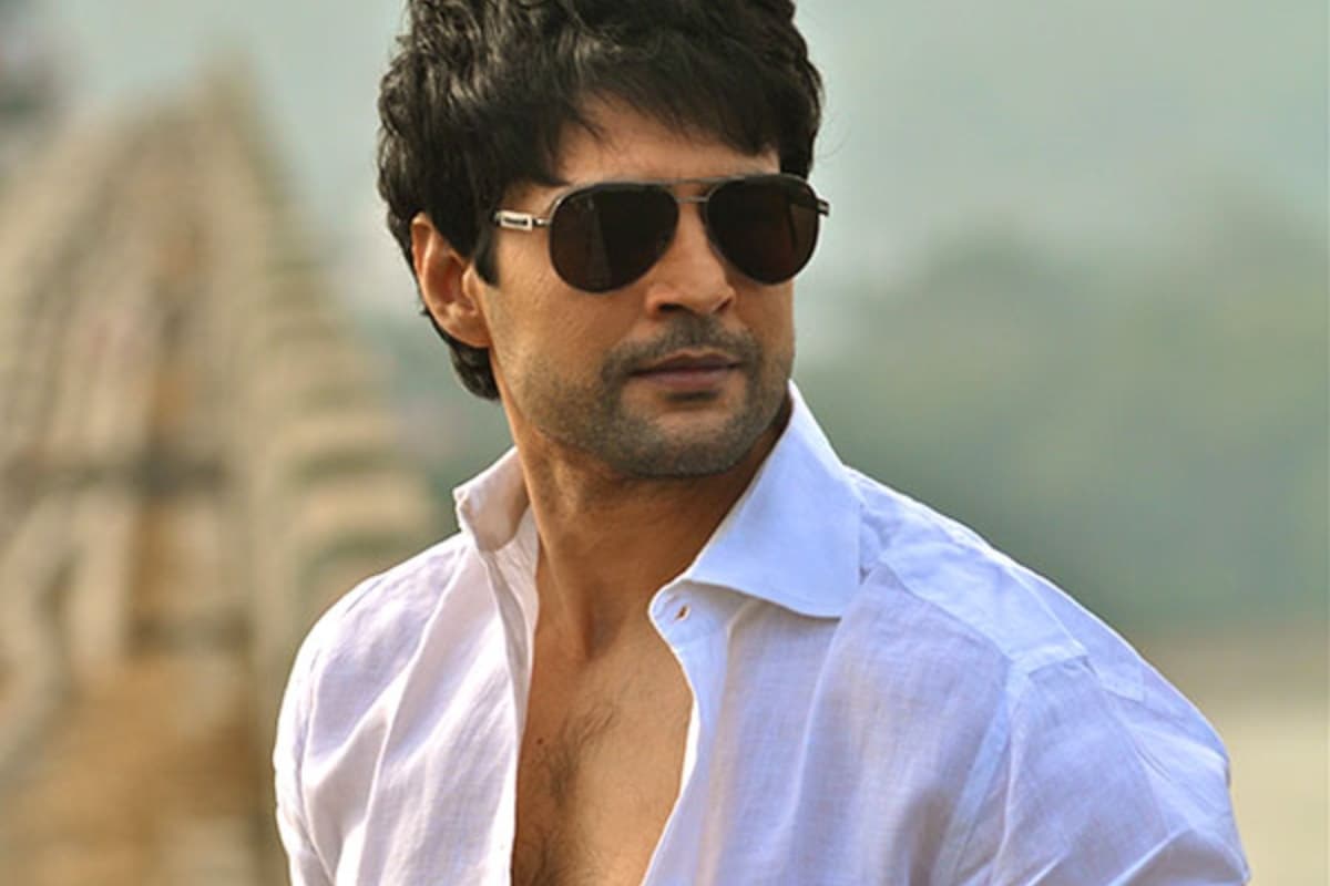 शोटाइम को धर्मा प्रोडक्शन की वजह से नहीं चैलेंजिंग किरदार की वजह से हां कहा - राजीव खंडेलवाल