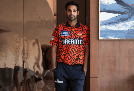 IPL 2024: SRH ने जारी की अपनी नई फायर किट, भुवनेश्वर कुमार आए नए ड्रेस में नजर