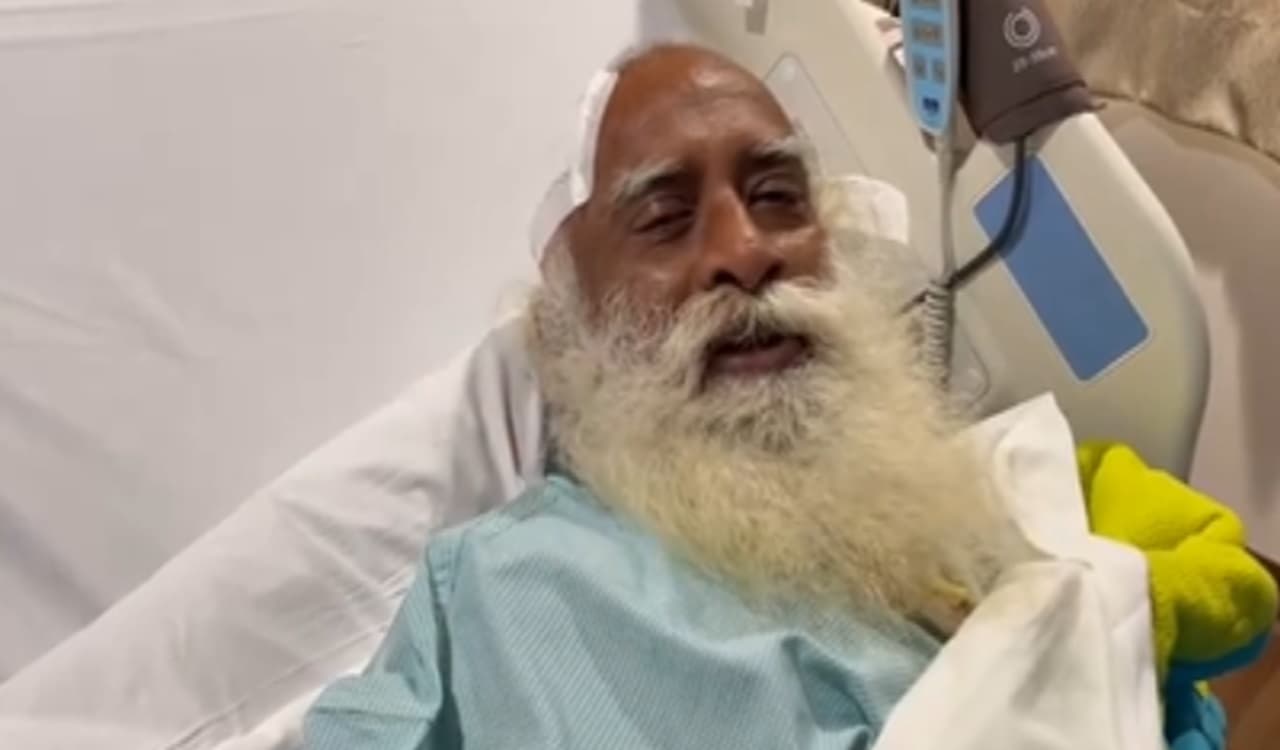 Sadhguru Jaggi Vasudev: आध्यात्मिक गुरु सद्गुरु जग्गी वासुदेव की हुई ब्रेन सर्जरी, दिल्ली अपोलो में भर्ती