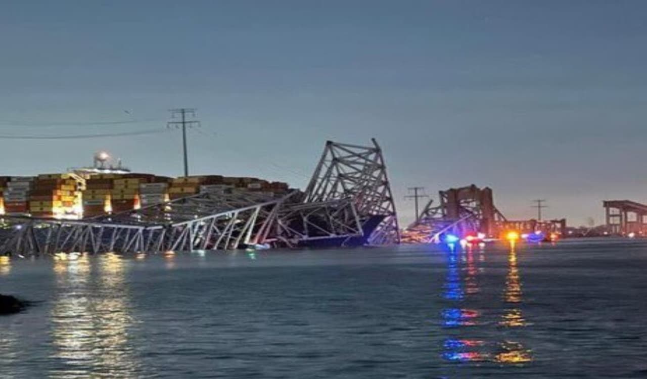 Scott Key Bridge: जहाज के टक्कर से कुछ इस तरह ढह गया फ्रांसिस स्कॉट की ब्रिज, आपातकाल की घोषणा