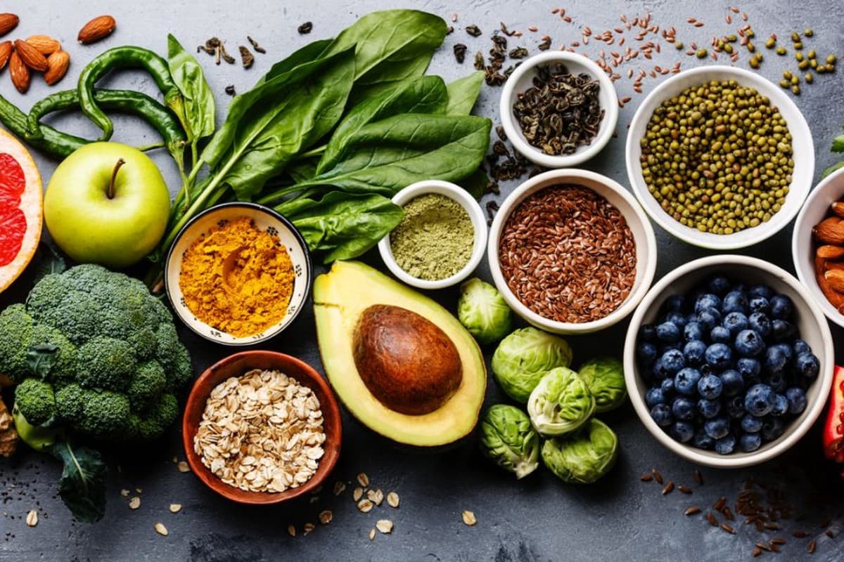 Superfoods For Women Health: महिलाओं को अपने डाइट में जरूर शामिल करना चाहिए ये सुपरफूड