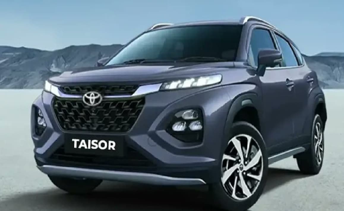 किआ सोनेट का सफाया करने आ रही Toyota की नई कार, 3 अप्रैल को लॉन्चिंग