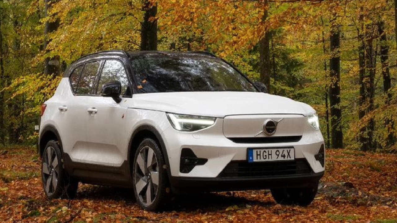 सिंगल मोटर वेरिएंट में Volvo XC40 Recharge लॉन्च, सिंगल चार्ज में 592 km रेंज