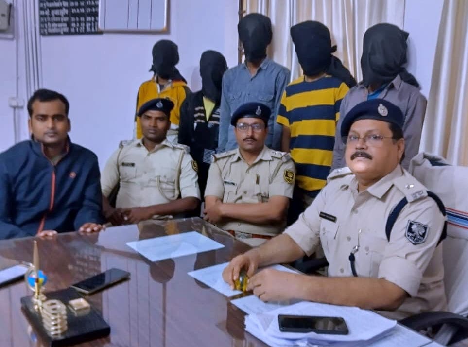 उत्तर बिहार के सबसे बड़े बाइक चोर गिरोह का खुलासा, चुरा चुके हैं 5000 से ज्यादा गाड़ियां, पांच शातिर गिरफ्तार