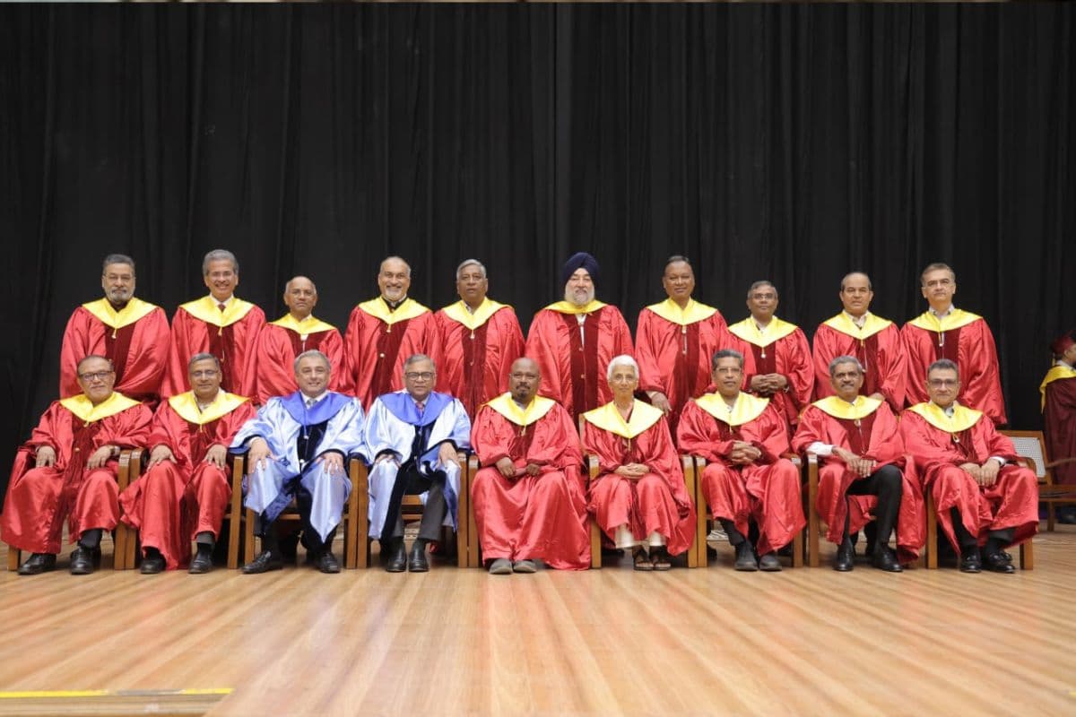 एक्सएलआरआई के दीक्षांत समारोह में एन चंद्रशेखरन एवं अन्य