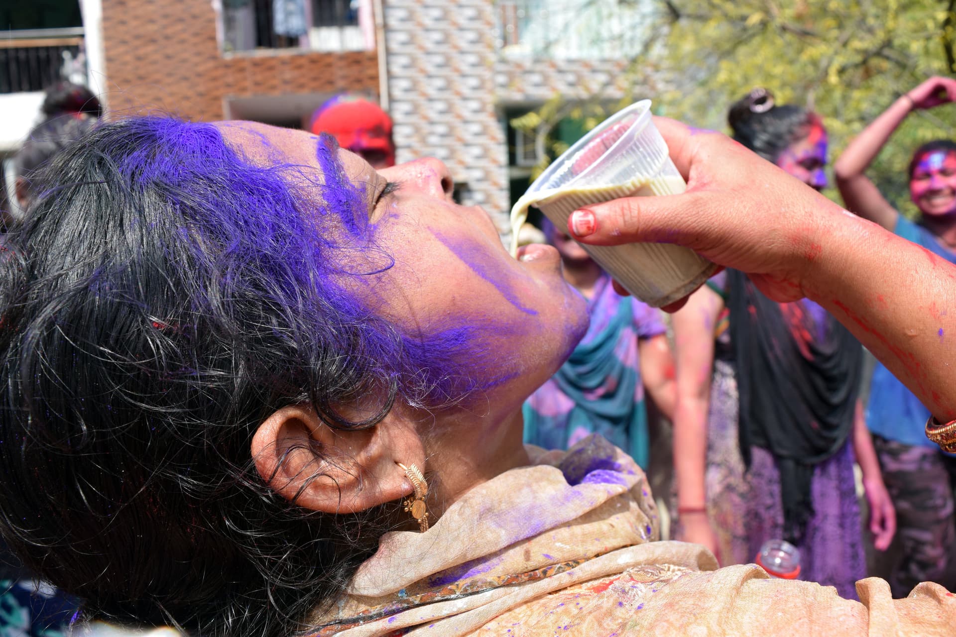 बिहार में भांग के बिना यहां नहीं चढ़ता है होली का खुमार, जानें दोनों के रिश्ते की दिलचस्प कहानी
