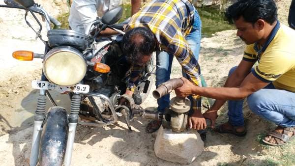 Bizarre News: 30 रुपये के डिवाइस का कमाल, 1 लीटर पेट्रोल में 90 किलोमीटर का माइलेज!