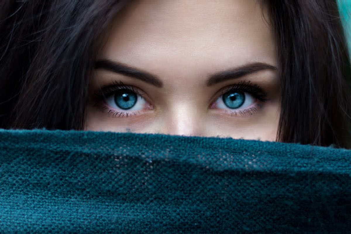 Eye health: आंखों की सेहत के लिए जरूरी विटामिन और मिनरल्स