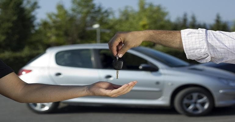 Used Car खरीदने के फौरन बाद करें ये काम, वरना बाद में पड़ सकता है पछताना