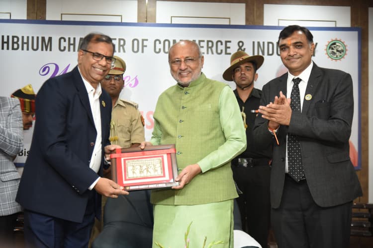 चेंबर के कार्यक्रम में गवर्नर सीपी राधाकृष्णन : गुड गवर्नेंस के लिए दृढ़ इच्छाशक्ति जरूरी, एमएसएमइ को बदलना होगा ढर्रा