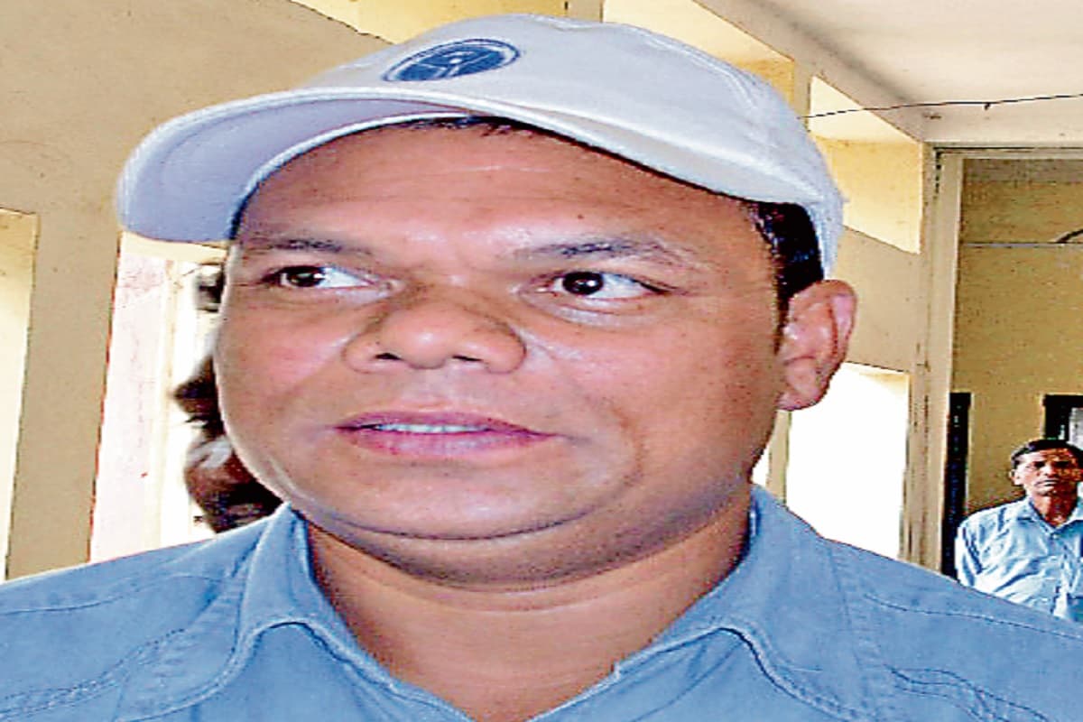 Lok Sabha Election 2024 : लोहरदगा से चुनाव लड़ने की तैयारी में झामुमो के दिग्गज नेता, इंडिया गठबंधन को लग सकता है बड़ा झटका