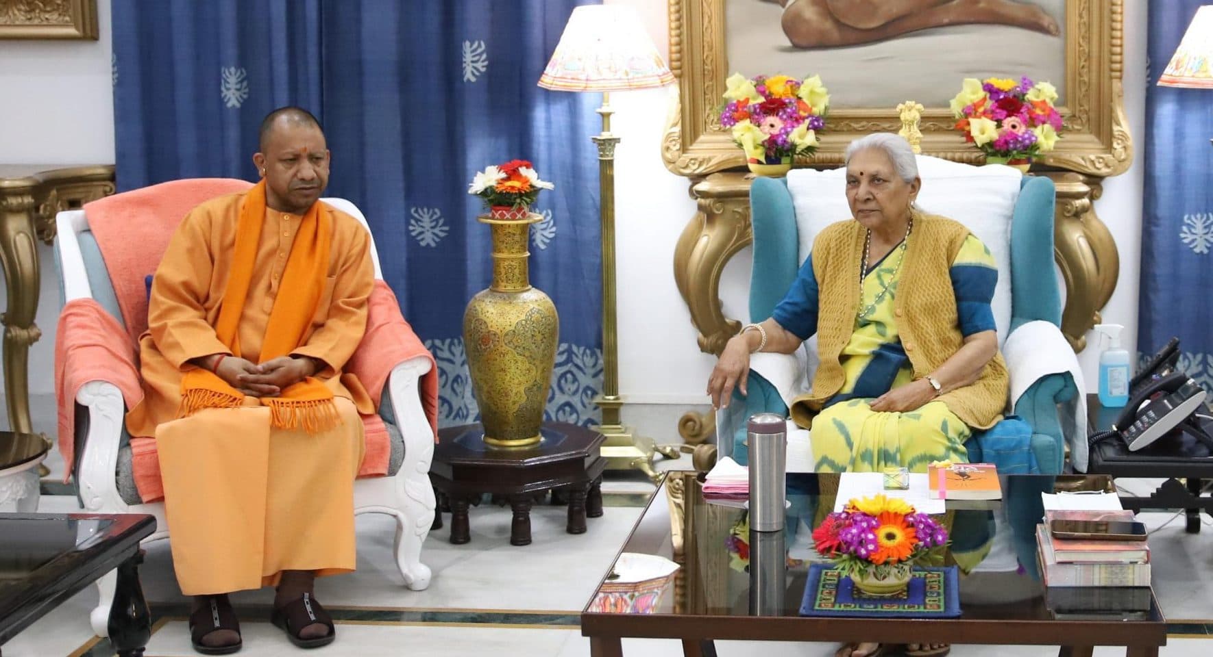 CM Yogi Adityanath: सीएम योगी पहुंचे राजभवन, राज्यपाल से मुलाकात के बाद कैबिनेट विस्तार की सुगबुगाहट