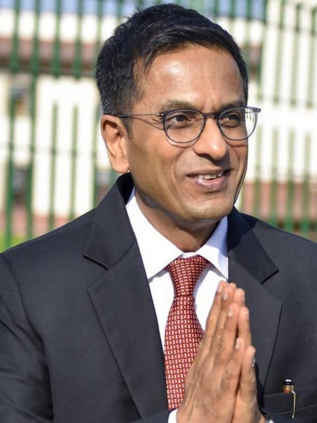 CJI को 600 वकीलों की चिट्ठी, कहा- खास वर्ग बना रहा दबाव