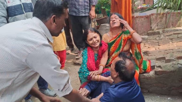 Muzaffarpur: कोर्ट क्लर्क ने पत्नी के साथ की आत्महत्या, ट्रेन से कटकर दे दी जान