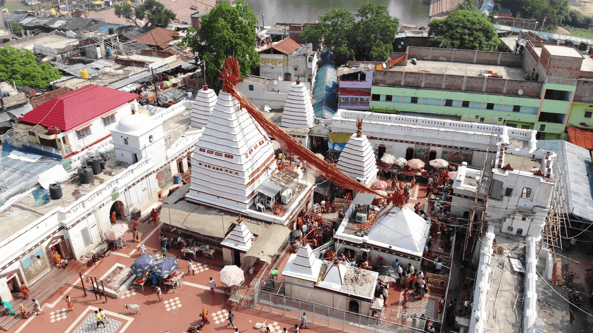 दुमका में अज्ञात वाहन के धक्के से साइकिल सवार युवक की मौत