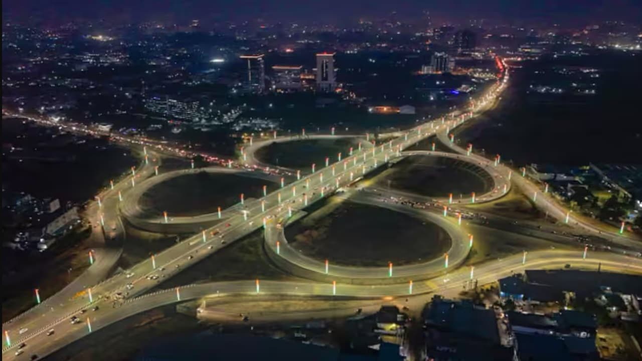 Dwarka Expressway: द्वारका एक्सप्रेस वे कई राज्यों की राह होगी आसान, जानें कहां की प्रॉपर्टी के भाव होने वाला है तेज