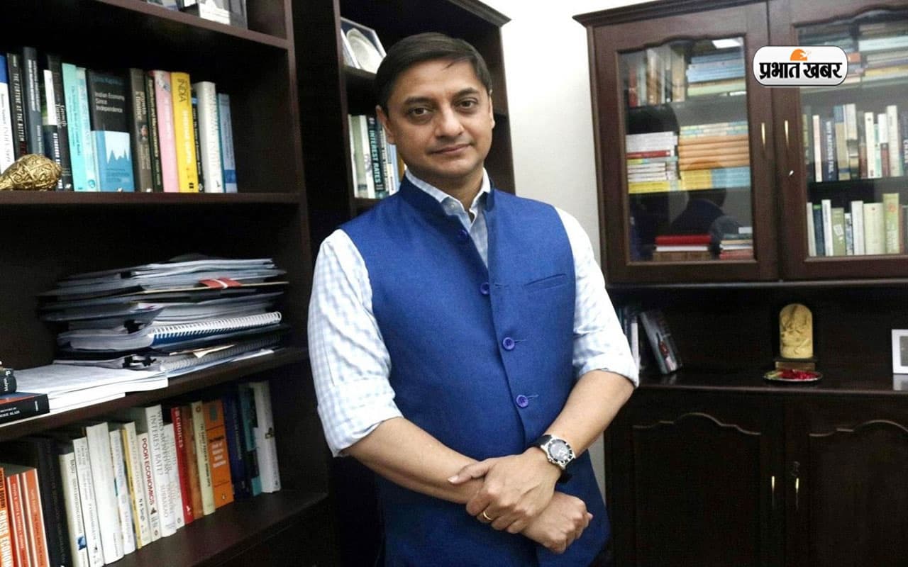 UPSC है बोरिंग, सिविल सर्विसेज परीक्षा को लेकर अर्थशास्त्री संजीव सान्याल का बयान वायरल