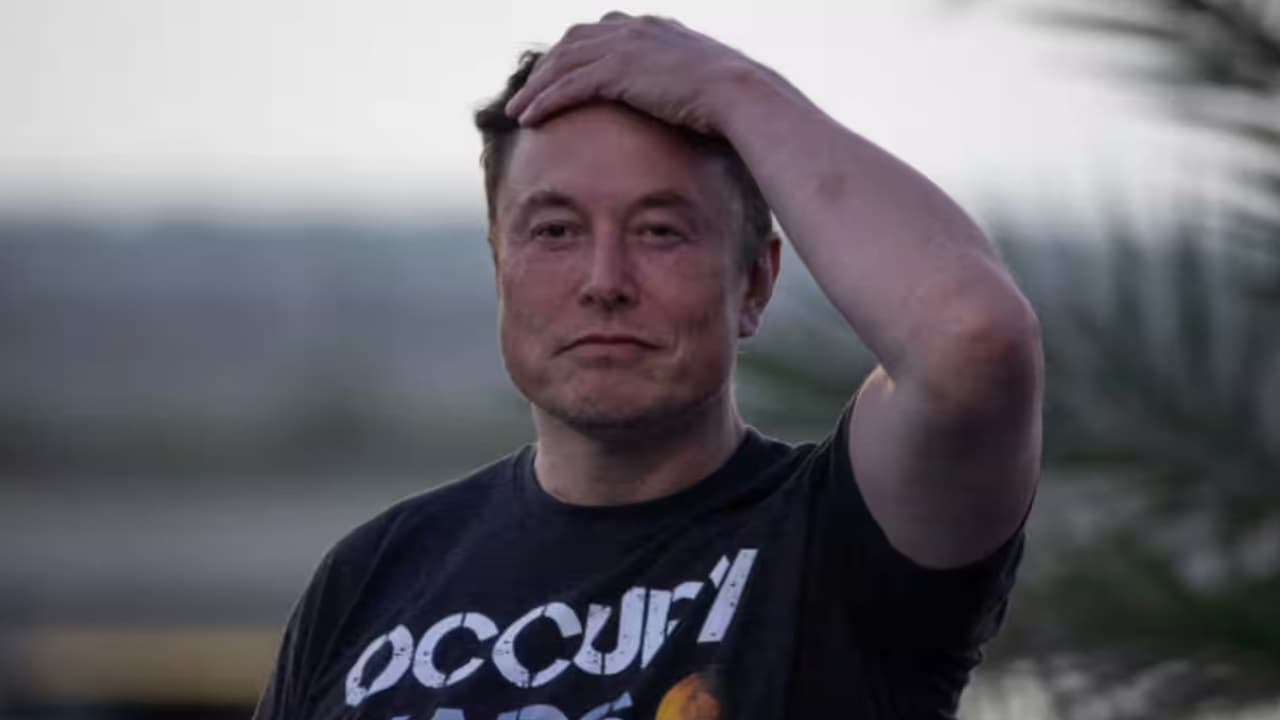 Elon Musk की बढ़ी परेशानी! पहले सबसे अमीर शख्स का ताज गंवाया, अब झेलना पड़ेगा पूर्व अधिकारियों का मुकदमा