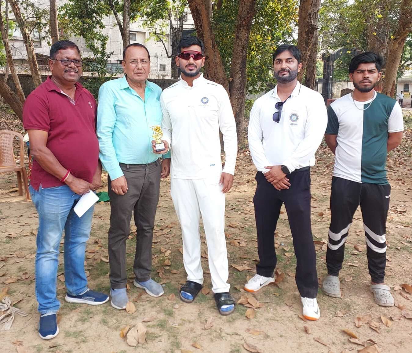 विराट सिंह का हरफनमौला प्रदर्शन, पायोनियर जीता