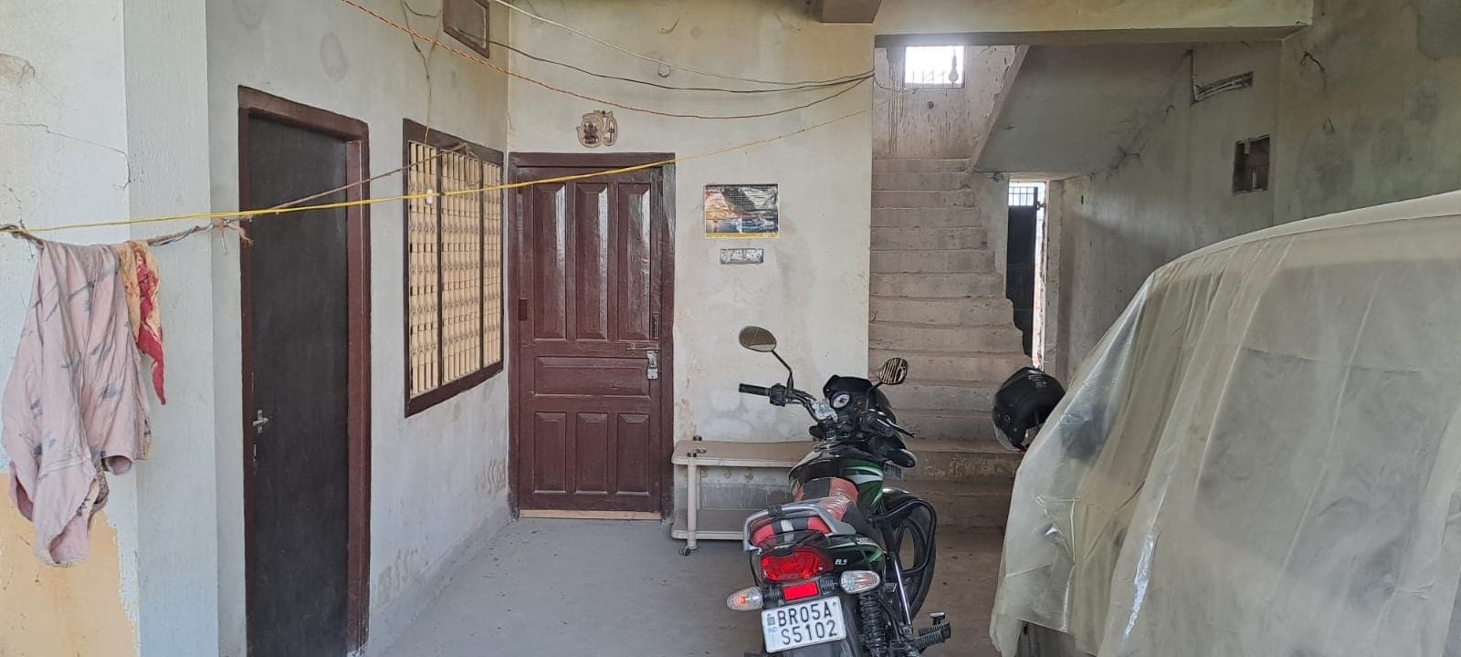 चांदमारी में फिर टूटा एक बंद घर का ताला, बैंक अधिकारी के घर से लाखों की चोरी