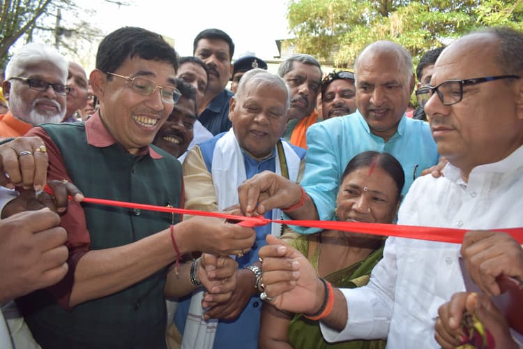 एनडीए एकजुट होकर लड़ रहा है चुनाव : मांझी