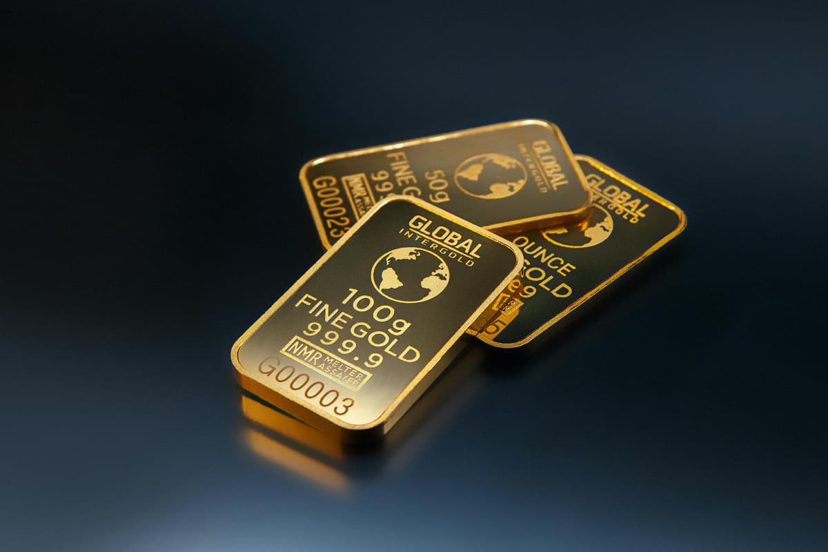 Gold Smuggler: लखनऊ एयरपोर्ट पर चौंकाने वाली घटना, 30 सोना तस्कर चकमा देकर फरार