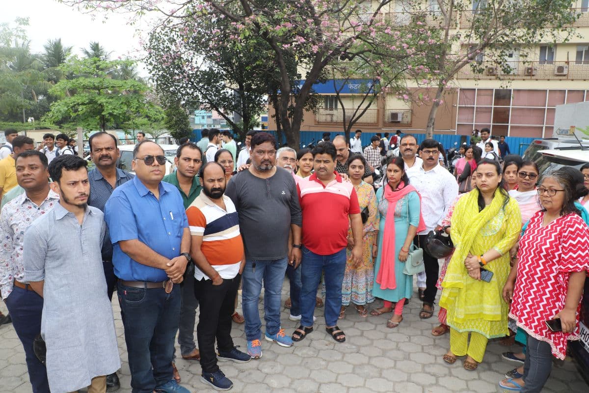 जमशेदपुर में नौवीं व 11वीं की कक्षा में 2000 से अधिक छात्र फेल, प्राइवेट स्कूलों की क्वालिटी एजुकेशन पर उठ रहे सवाल