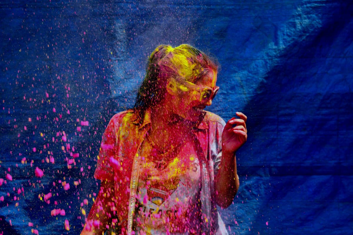 Holi: होली सिर्फ ठिठोली और मस्ती का पर्व नहीं, इसके कई अन्य पहलु भी