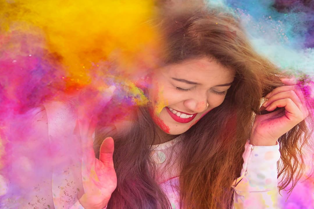 Holi Skin Care: केमिकल वाले रंगों से होने वाले स्किन प्रॉब्लम्स से खुद को रखें सुरक्षित, अपनाएं ये तरीके
