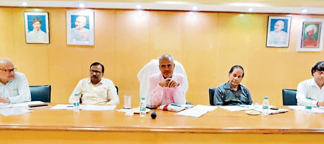 रांची:पाइप बिछाने के लिए खोदी गयीं सड़कों की जल्द मरम्मत करायें