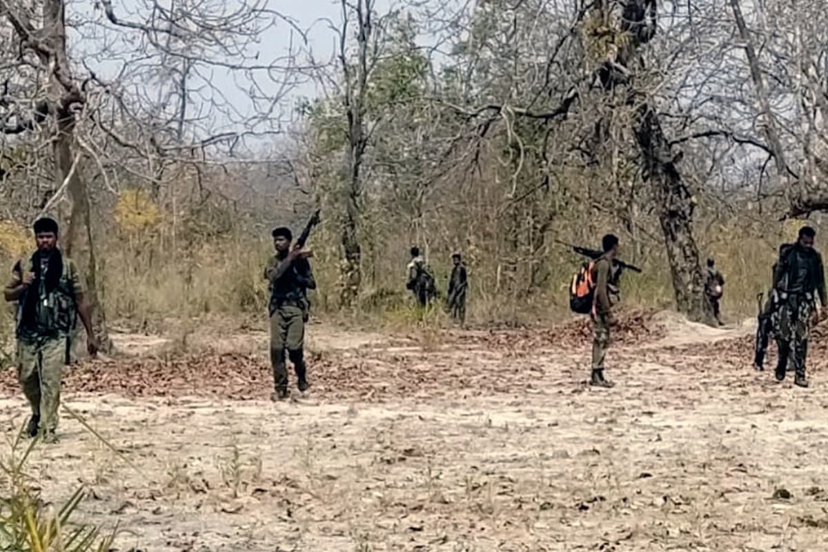 Chhattisgarh News: दो दिनों में 13 नक्सली ढेर, सुरक्षाबलों को मिली बड़ी सफलता