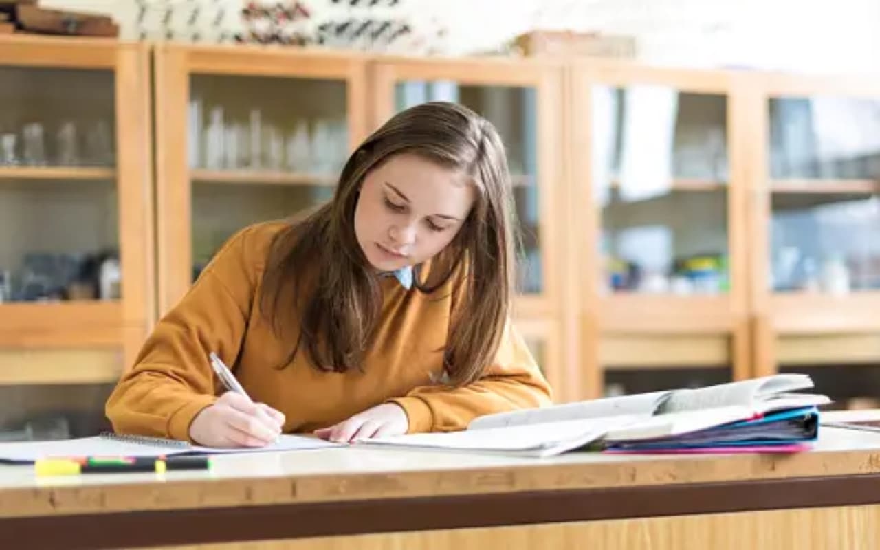 CA Exam Latest Update: सीए मई की इंटरमीडिएट की परीक्षा हुई स्थगित, 19 मार्च को जारी होगा नया शेड्यूल