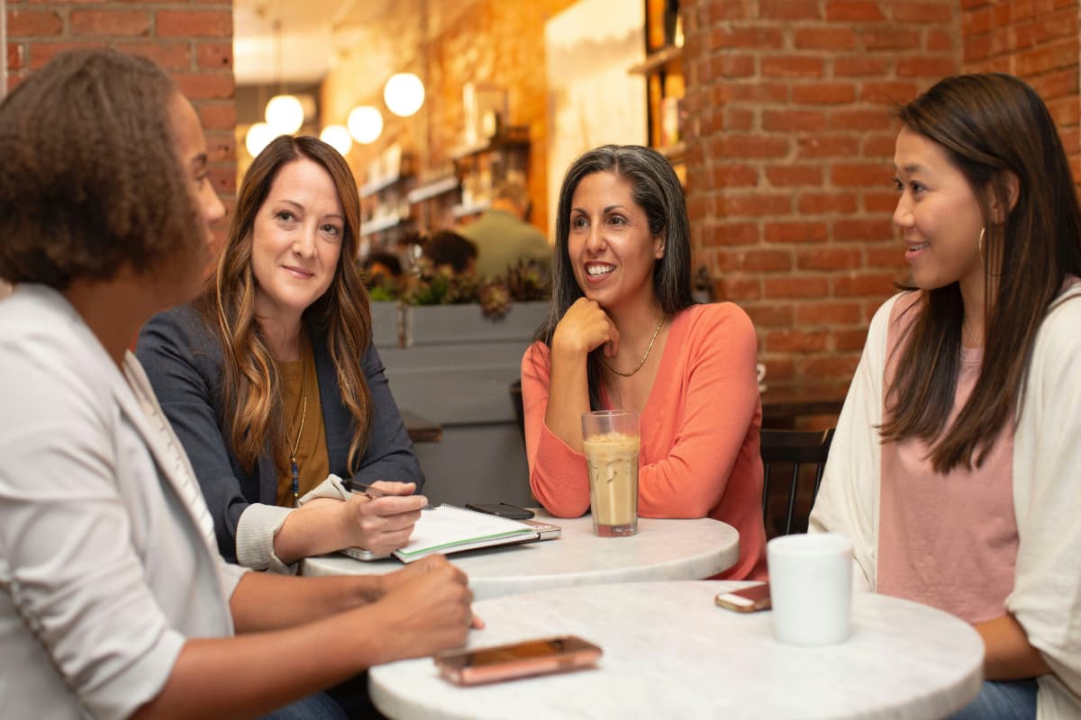 International Women Day 2024: लीडरशिप स्किल्स करना चाहती हैं डेवलप? खुद में लाएं ये बदलाव