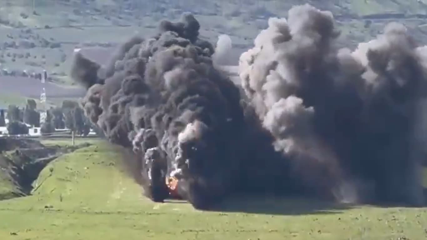 Iran Israel War: ईरान बरसाएगा इजराइल पर बम, अमेरिका ने दी चेतावनी