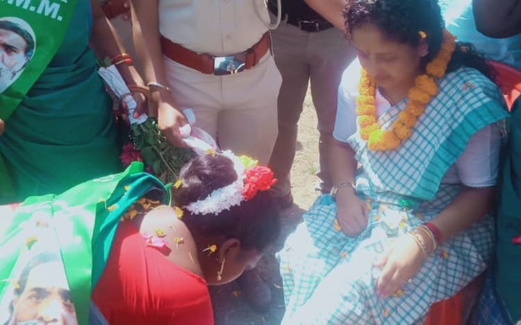 गोड्डा में कल्पना सोरेन- आदिवासियों का आरक्षण छीनना चाहती है भाजपा, हम करेंगे विरोध