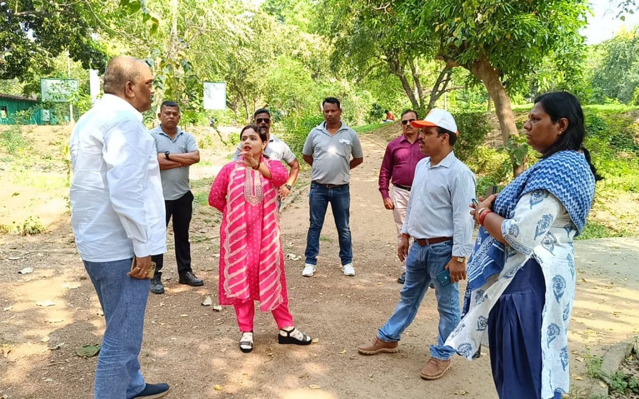 जमशेदपुर में तेंदुआ का आतंक, रेस्क्यू में जुटा वन विभाग, एडवाइजरी-हेल्पलाइन नंबर जारी, कदमा बायोडायवर्सिटी पार्क बंद