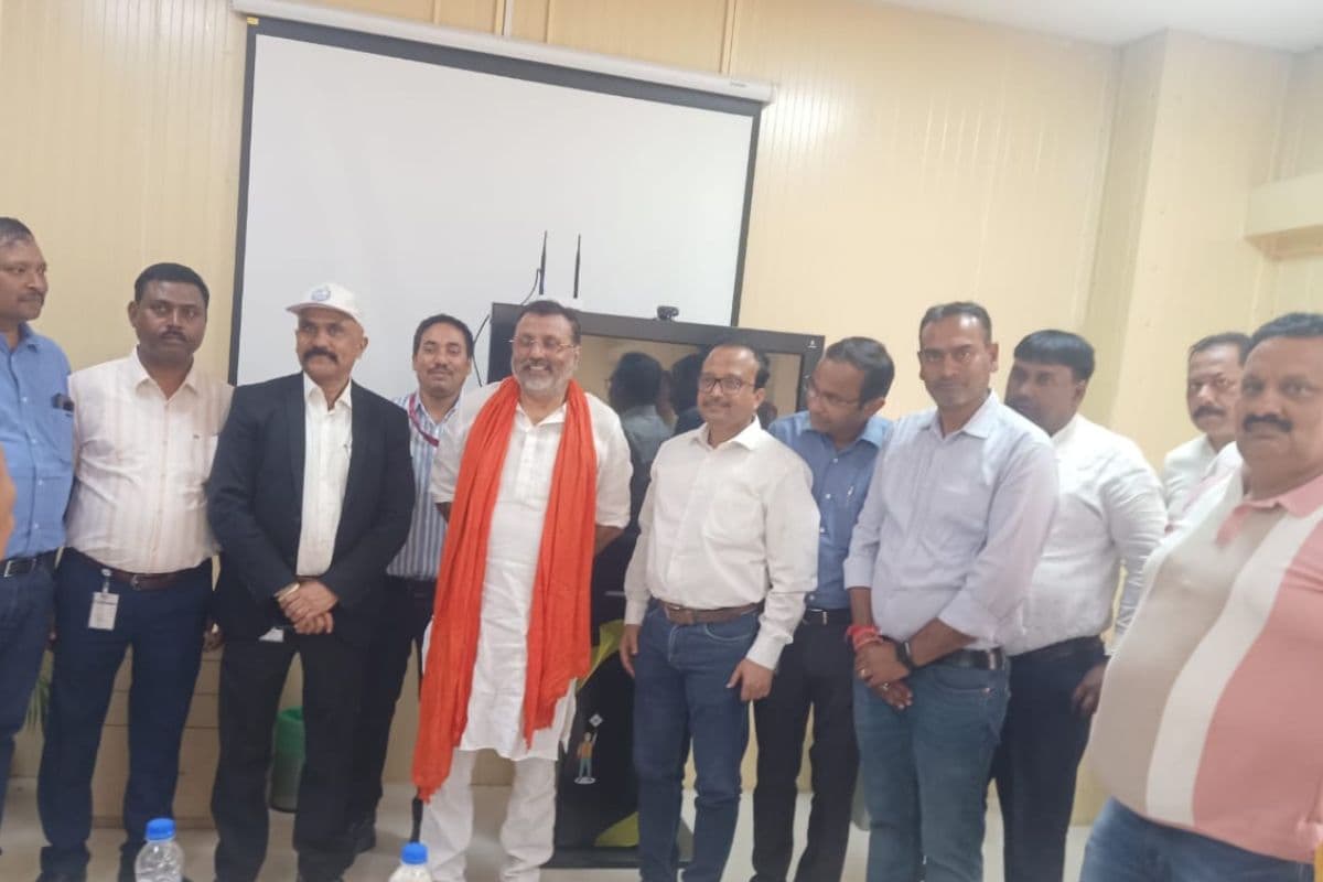 बीजेपी सांसद डॉ निशिकांत दुबे ने गोड्डा के पहले कार्गो टर्मिनल का किया उद्घाटन, बोले पीएम नरेंद्र मोदी ने विकास को दी है गति