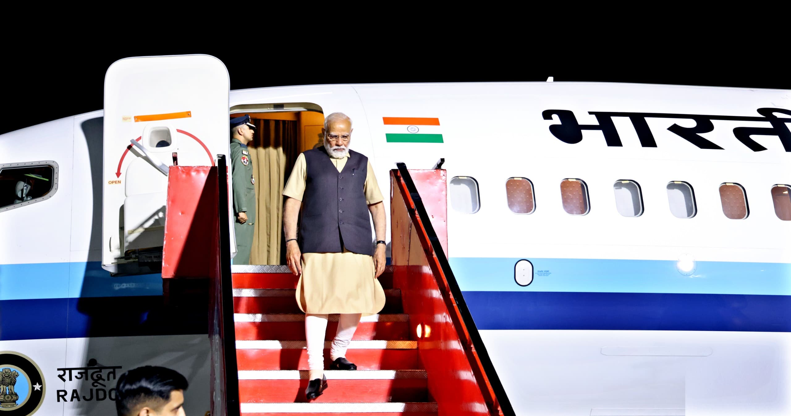 PM Modi Azamgarh Visit: पीएम मोदी आज आजमगढ़ में, जनसभा को करेंगे संबोधित, 34700 करोड़ की योजनाओं का देंगे उपहार