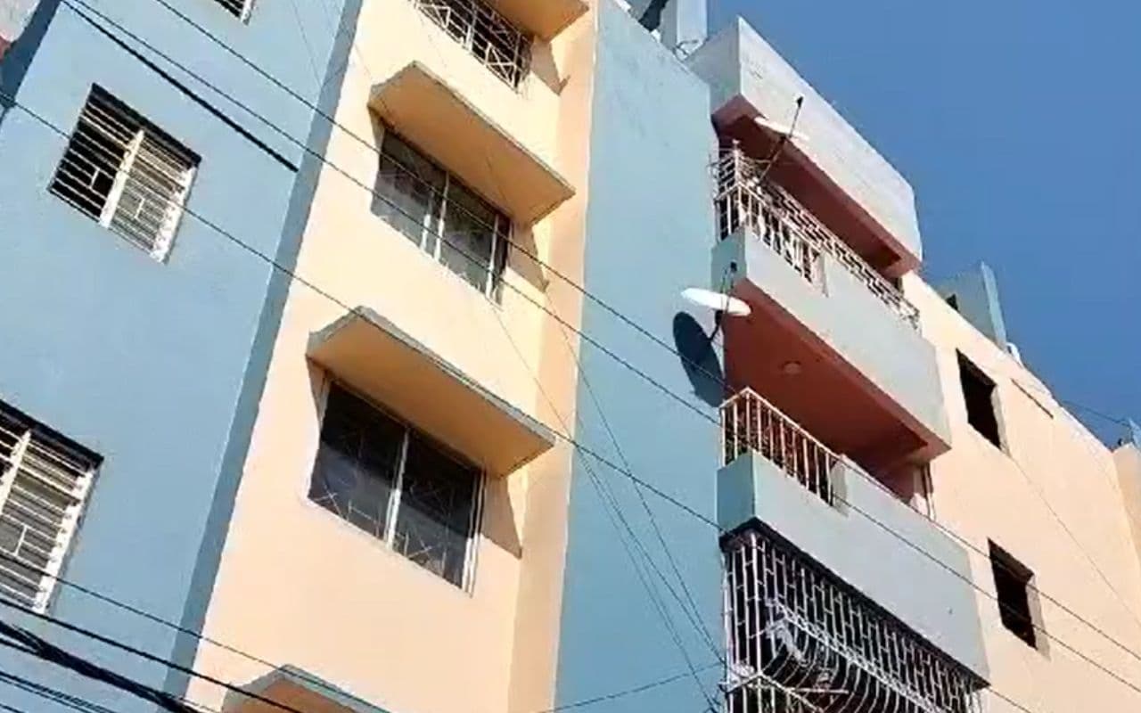 रांची के एक अपार्टमेंट में लगी आग, एक की मौत, दूसरा घायल