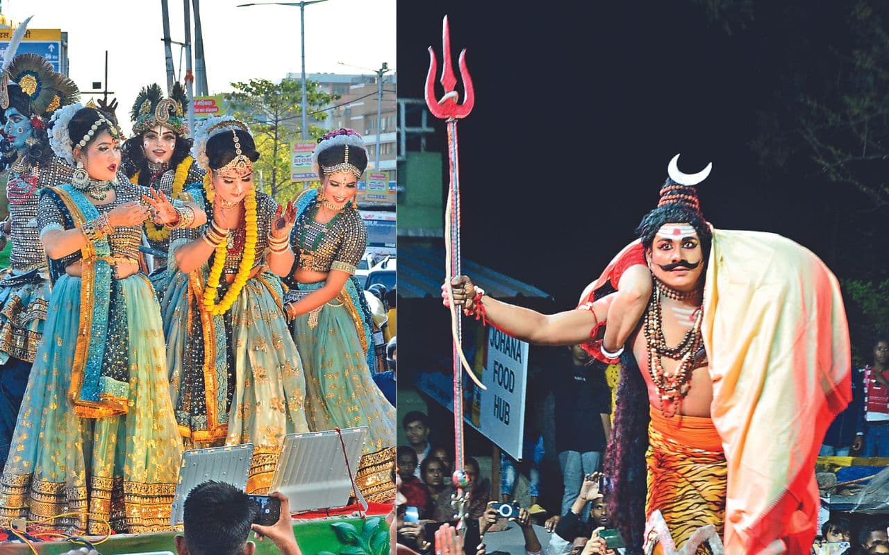 रांची : भोलेबाबा की निकली बारात है…, भूत-पिशाच, नर कंकाल, तांडव नृत्य और सजीव झांकी ने श्रद्धालुओं का मन मोहा