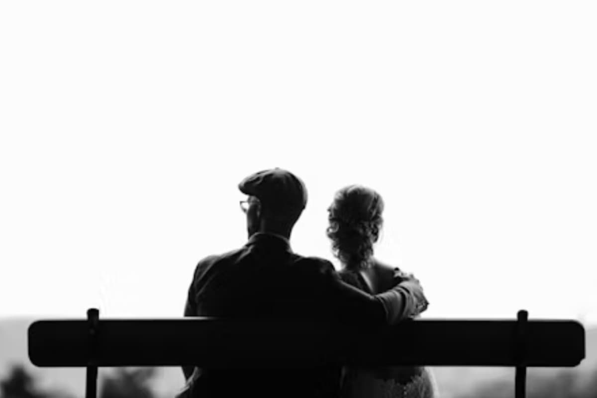 Strong relationships: रिश्तों को मजबूत बनाने के तरीके, विश्वास-आजादी और सम्मान का महत्व