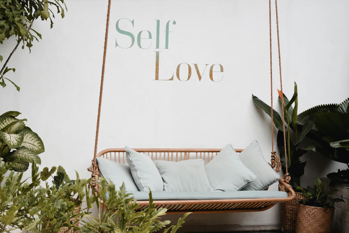 Self Care Habits: कुछ ऐसी आदतें जो खुद की देखभाल के लिए है जरूरी