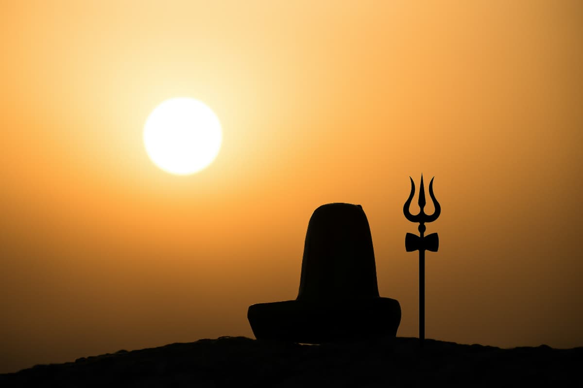 Mahashivratri 2024: लाल साड़ी से लेकर थ्रेड वर्क सूट तक, महाशिवरात्रि के लिए ये हैं बेस्ट आउटफिट आइडियाज