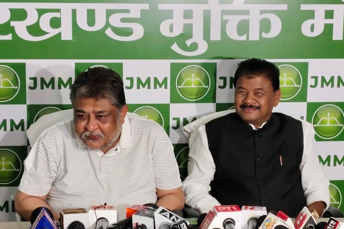 ईडी की कार्रवाई पर रांची में बोले सुप्रियो भट्टाचार्य व बंधु तिर्की, देश में आपातकाल जैसे हालात